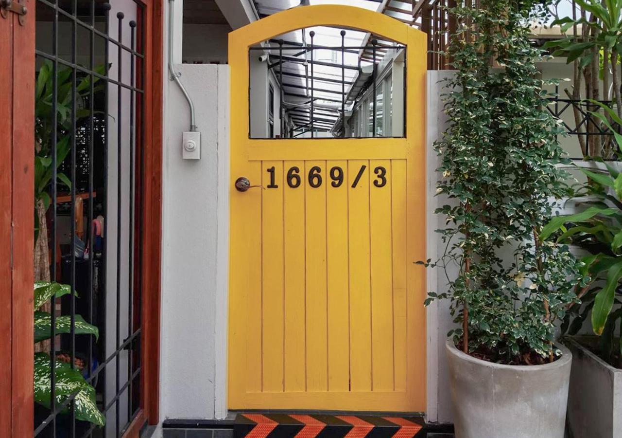 بيت شباب Liaw Base House بانكوك المظهر الخارجي الصورة