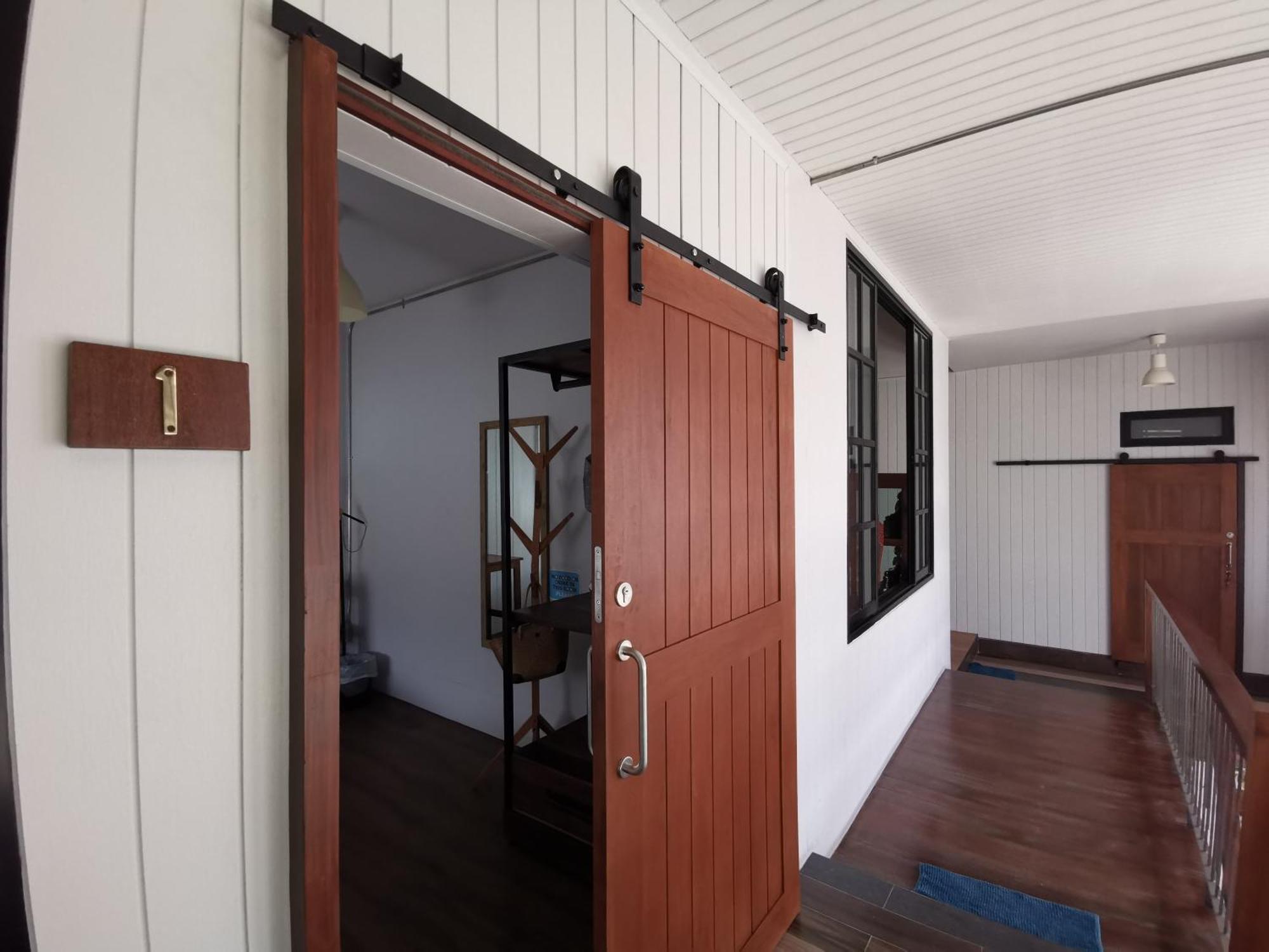 بيت شباب Liaw Base House بانكوك المظهر الخارجي الصورة